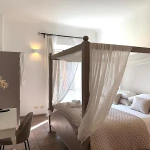 4* Nocleg ze śniadaniem Aenea's